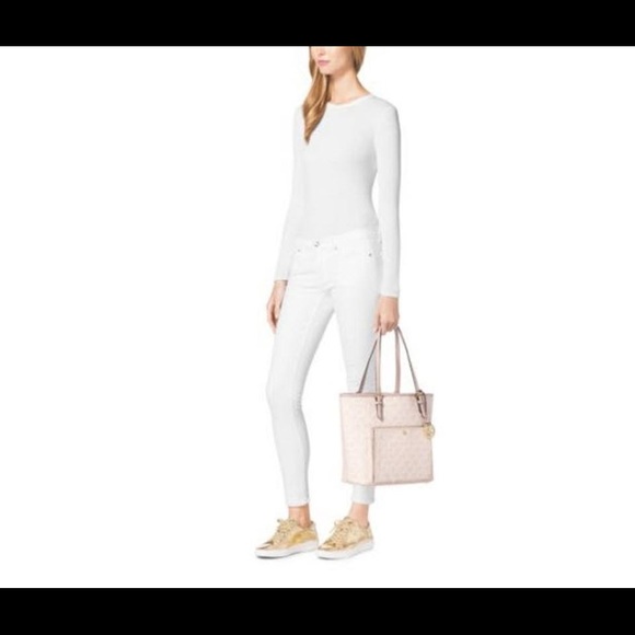 Michael Kors Jet Set Tote - Picture 4 of 4